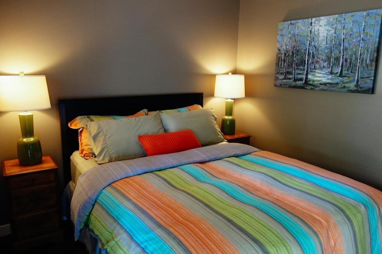 Skeena River House Bed & Breakfast Терас Екстериор снимка
